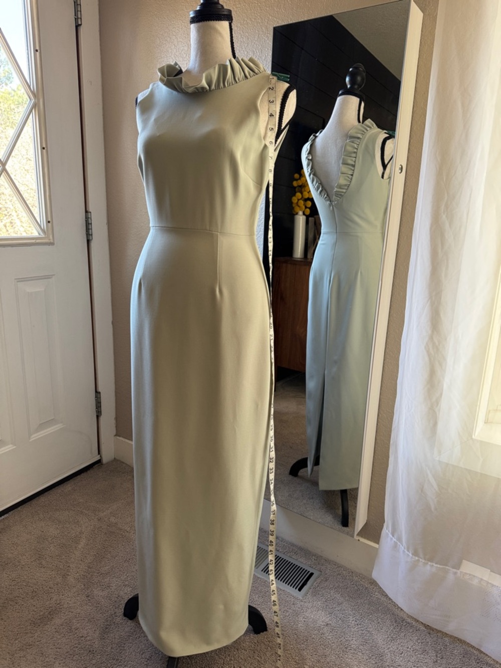 Camilyn Beth Petite 0 Elegant Ruffle-Neck Maxi Dress in Sage Green